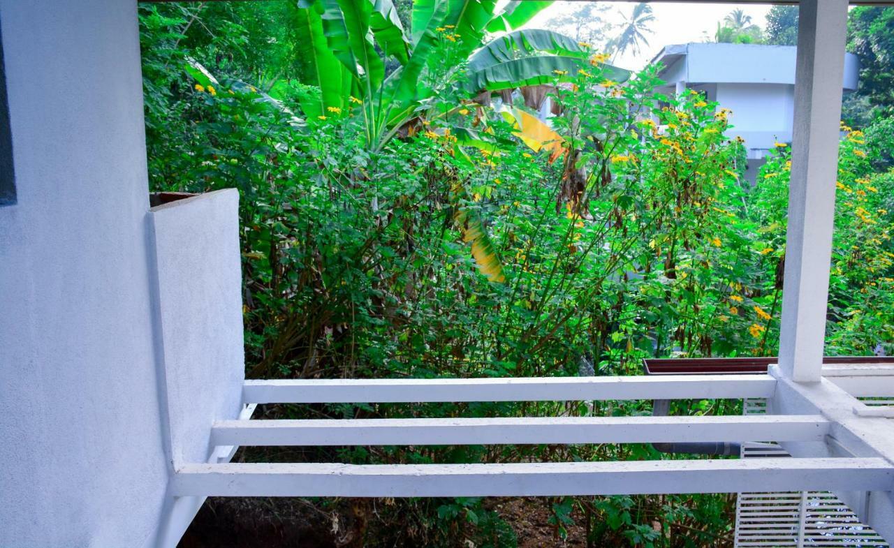 Ceylon Saradiel Home Stay Mawanella Bagian luar foto