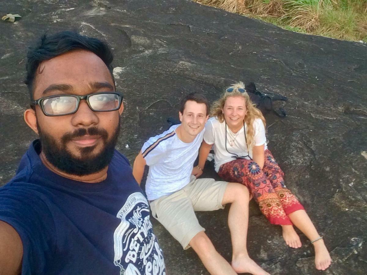 Ceylon Saradiel Home Stay Mawanella Bagian luar foto